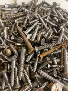 Mixto en el paquete ACERO AVELLANADO TORNILLOS REDONDOS RANURADOS GKN tornillos para madera 200 g - Imagen 1 de 24