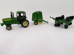 1991 ERTL #5626 JOHN DEERE TRACTOR AND IMPLEMENT SET-1/64-NICE-BOX Vintage - Picture 1 of 19