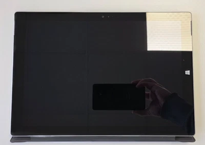 Microsoft Surface Pro 3 12.3" Tablet Core i3-4020Y 64GB SSD 4GB RAM Win 10 Pro - Image 1 of 4