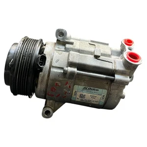 2010 Chevrolet Camero 3.6L AC Air Compressor OEM 92197434 - Picture 1 of 8