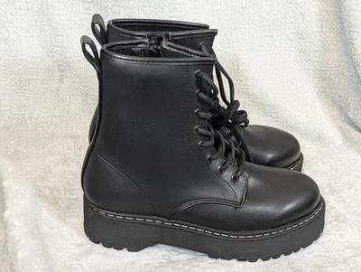 Steve Madden Women’s Bettyy Black Platform Combat Boots Size 11 M NEW - Image 1 of 4