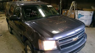 Espejo retrovisor derecho usado se adapta a: Chevrolet Tahoe Power 2010 sin intermitente integral Foto 1 de 4