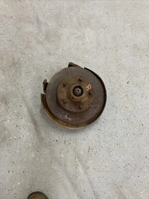 Rótula de nudillo de husillo delantero derecho Ford F100 1980 camioneta pickup rotor king Foto 1 de 4