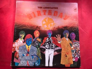 L-90 THE ASSOCIATION Birthday - WS 1733 - RECORD - ROCK - Picture 1 of 6
