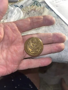 Botón de caña de águila de latón de 1-1/8" de ancho del ejército de Estados Unidos botón de la ciudad de Nueva York funciona - Imagen 1 de 4