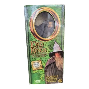 El Señor de los Anillos Edición Especial 2001 Posable GANDALF Figura Muñeca ToyBiz - Imagen 1 de 12