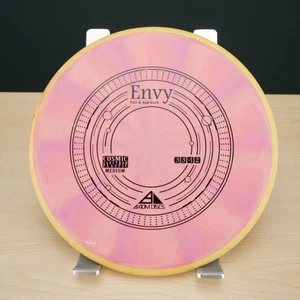 Axiom Disc Golf Cosmic Electron Envy Putter 3/3/0/2 -Pink & purple / Yellow 172g - Picture 1 of 7