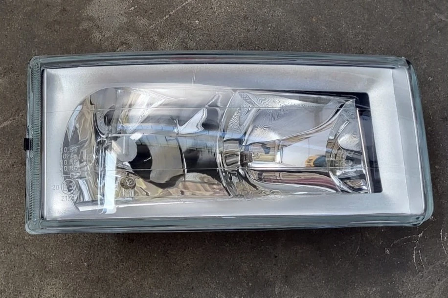 FANALE IVECO SX DAILY 3 GENERAZIONE, IVECO 500307754 - Immagine 1 di 4