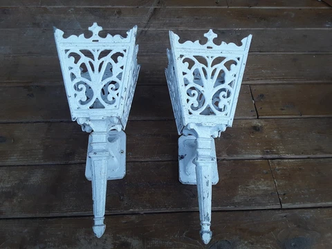 Vintage Porch Lights gothic Cover