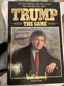 Donald Trump Handsigned Trump The Game March 30 1990 Celebauction 6 $599 - Bild 1 von 16