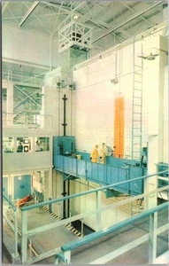 Postal de Oak Ridge, Tennessee de la década de 1950 "Reactor gráfico en el Laboratorio Nacional" - Imagen 1 de 2