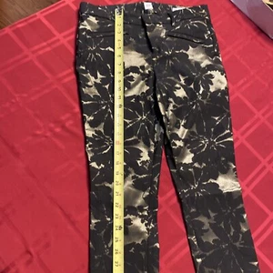 Women’s pants 6R skinny ankle gap black and gold floral pattern polyester... - Picture 1 of 7
