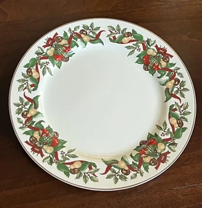 AMC "Christmas Bounty" Dinner Plate | Japan - Picture 1 of 3