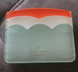 NWOT Kate Spade Scalloped Edge Slim Card Holder. Coral, White, & Light Blue - Picture 1 of 6