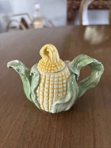 Corn! It’s Juicy and Delicious 🎶 Mini Ceramic Corn with Husk Teapot - Picture 1 of 9