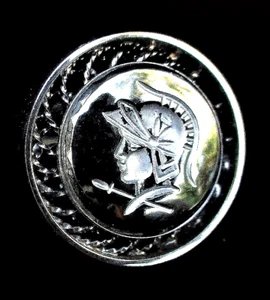 VINTAGE 1950'S CARVED FAUX HEMATITE ROMAN INTAGLIO CUFFLINKS - USA - Picture 1 of 4