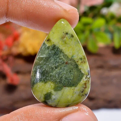 29 Ct. Pera Natural Jade Canadiense Diseñador Cabujón Piedra Preciosa Suelta 29X19X5 mm Foto 1 de 4