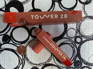 TOWER 28 Juice Balm Tinted Lip Balm in MIX (Sheer Nude) * Full Size * Neu im Karton - Bild 1 von 2