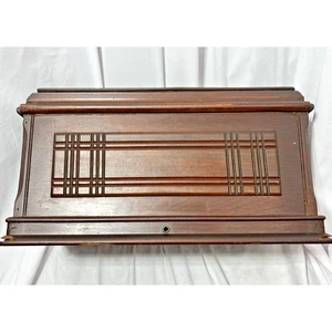 Antigua máquina de coser Singer 1884 cubierta de madera ataúd superior necesita reparaciones - Imagen 1 de 23