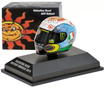 Minichamps Valentino Rossi Helmet - MotoGP Mugello 2010 1/8 Scale - Image 1 of 2