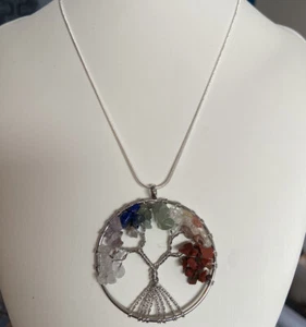 🍃 Tree Of Life 7 Chakras Precious Gem Stone Quartz Healing Crystal Necklace 🍃 - Picture 1 of 2