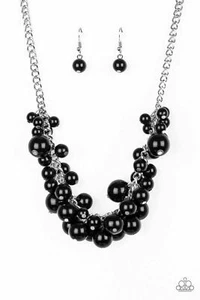 Paparazzi BLACK bead cluster necklace set Glam Queen - Picture 1 of 1