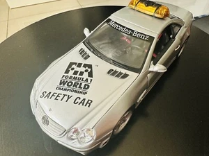 Rare Maisto 1/18 Mercedes Benz SL55 AMG F1 World Championship Safety Car Diecast - Picture 1 of 9