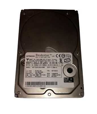 Hard disk HDT722516DLA380 Hitachi Deskstar T7K250 160GB 7200RPM SATA 3Gbps 8MB - Immagine 1 di 2