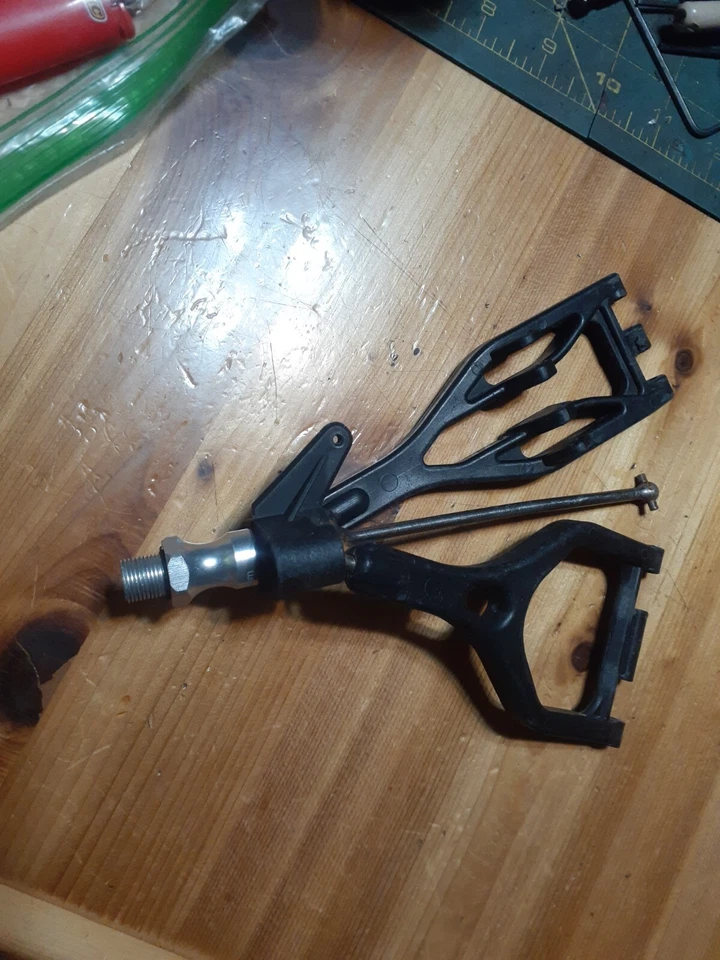 8.0 MGT nitro MONSTERT TRUCK - Image 1 of 1