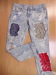 CARMAR LIGHT BLUE DISTRESSED PATCHES STRAIGHT LEG JEANS 27 NWOT - Picture 1 of 4