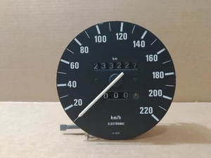 BMW E28 instrument cluster speedometer VDO 62121376596 - Imagen 1 de 6
