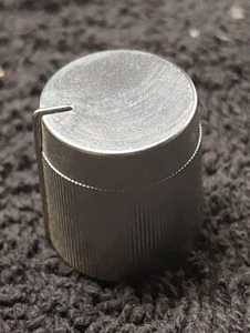 TOA 900 Series Knob Amplifier Mixer Silver - Picture 1 of 2