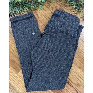 ¡3 BOLSILLOS! Leggings Lululemon Talla 6 Gris Corto Tejido Negro Borde Dos Tonos Mujer - Imagen 1 de 12