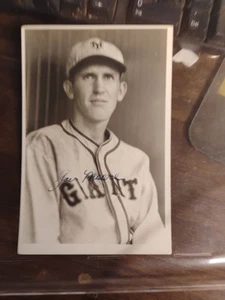 Joe Moore handsigniertes s/w Foto von Josie Burke Original Vintage New York Giant - Bild 1 von 13