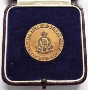Royal Army Ordnance Corps Rifle Association 1935 Cased Young Soldiers Cup Medal - Picture 1 of 5
