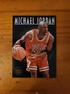 1993-94 Skybox Center Stage #CS1 Michael Jordan Insert Card Bulls - Bild 1 von 1