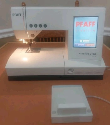 Pfaff creative 2140 Computerized Sewing Machine With Pedal And Case *Tested* - Image 1 of 4