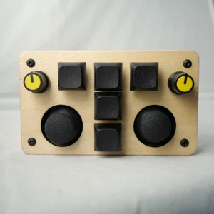 madMidi Wood Enclosed Wireless Midi Controller - Picture 1 of 5