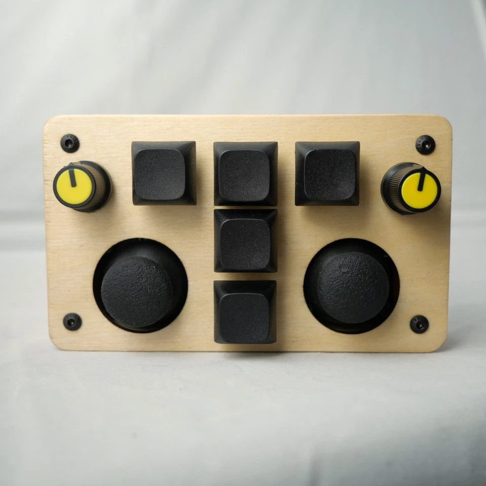 madMidi Wood Enclosed Wireless Midi Controller - Image 1 of 4