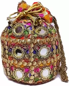 POCHETTE ETHNIQUE INDIENNE FAITE MAIN SOIE POTLI BATWA SAC POCHETTE AVEC PERLES EN MÉTAL - Photo 1/4