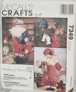 Libro de cocina McCalls Crafts patrón 7349 santa fogata santa adornos 17" alto - Imagen 1 de 2