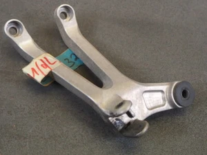 BRACKET STAY, PILLION STEP LH RR HONDA VTR1000 SP1 2000 50760-MCF-010 17082 - Picture 1 of 4