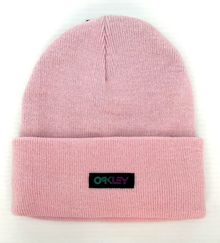 Oakley Gradient Patch Cuff Beanie • Hunter Green Winter Hat - One Size Fits Most