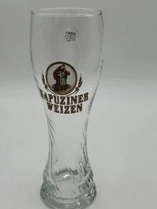 Raro vaso de cerveza Kapuziner Weisen difícil de encontrar 0,5 l envío rápido el mismo día - Imagen 1 de 5
