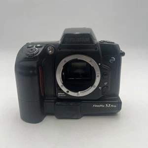 FUJIFILM FinePix S1 Pro Digital SLR Camera for Nikon F Mount - Picture 1 of 6