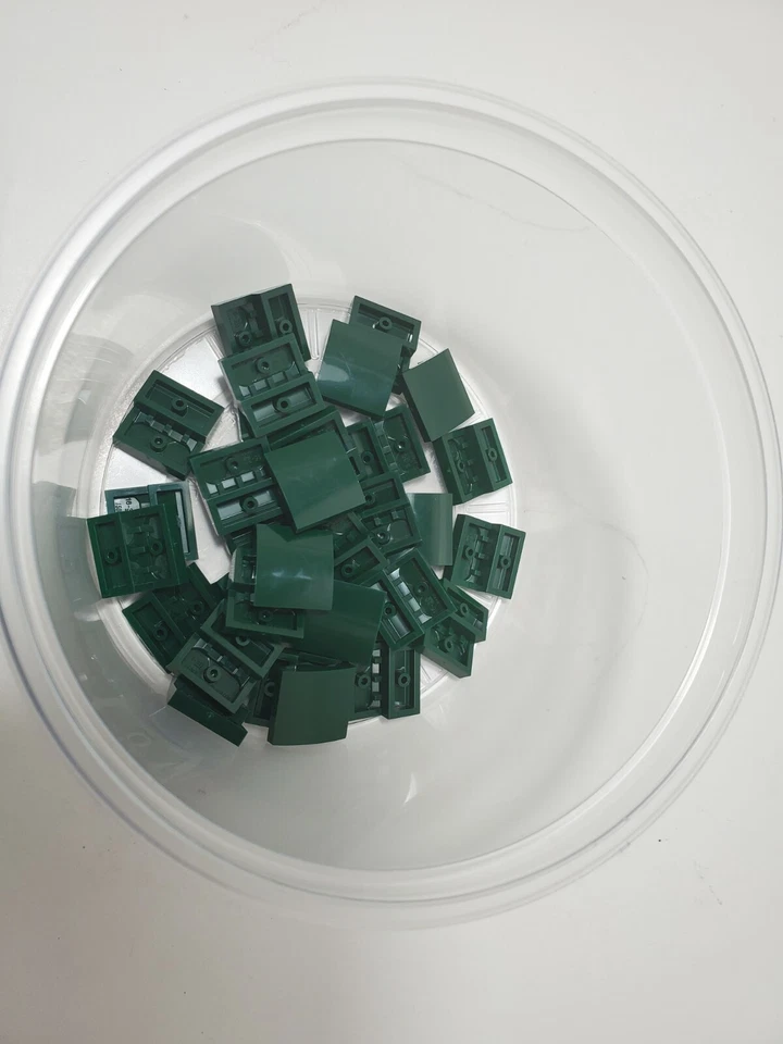 NEW LEGO DARK GREEN Curved Slopes 15068 plate w bow 2x2x2/3 Lot of 4 6101285 - Image 1 of 1