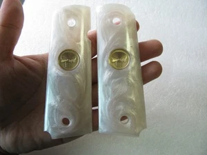 NUEVAS empuñaduras de medalla de oro de resina de perlas blancas para COLT KIMBER 1911 tamaño completo Kimber  - Imagen 1 de 6