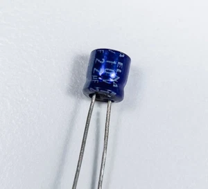 SMALL SIZE CAPACITOR 22uF/10V 85C ELNA -IDEAL FOR FLOPPY DISK DRIVE REPAIR 3pcs - Picture 1 of 3