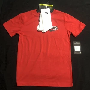 Nike Big Boy's Crew Neck T-Shirt, Size M (10-12 YRS), 2-Piece (T-Shirt & Sock) - Picture 1 of 7