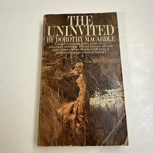 The Uninvited; by Dorothy Macardle (1969) Bantam Gothic Paperback 5th Print - Imagen 1 de 16
